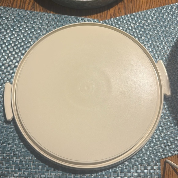 Vintage Tupperware Large Cake Keeper with handle - Picture 5 of 6